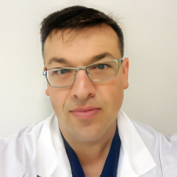 Dr. Andrés Otárola